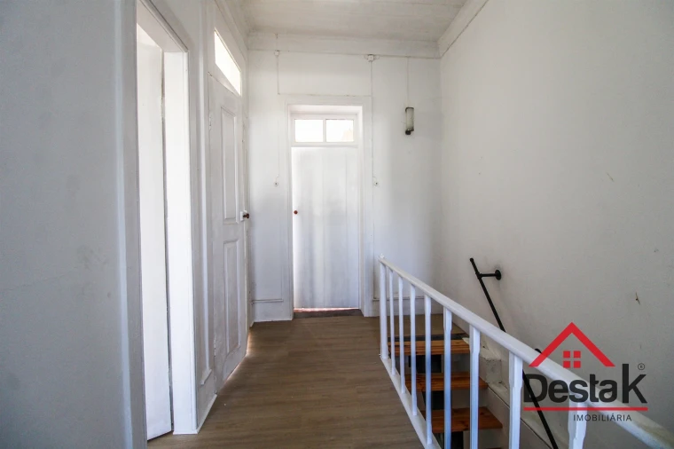 Moradia T2 para Venda em Santa Cruz da Trapa e São Cristóvão de Lafões Foto 17