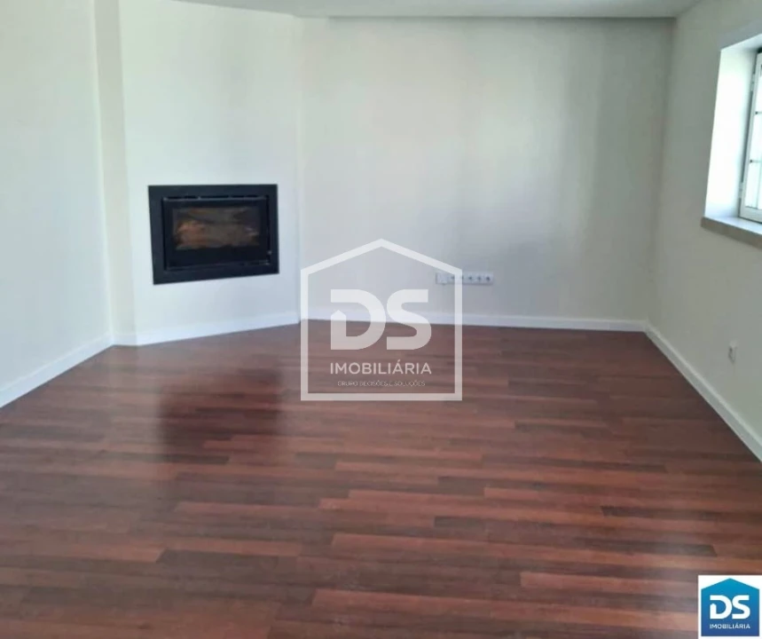 Moradia T3 para Venda em Porto de Mós - São João Baptista e São Pedro Foto 3