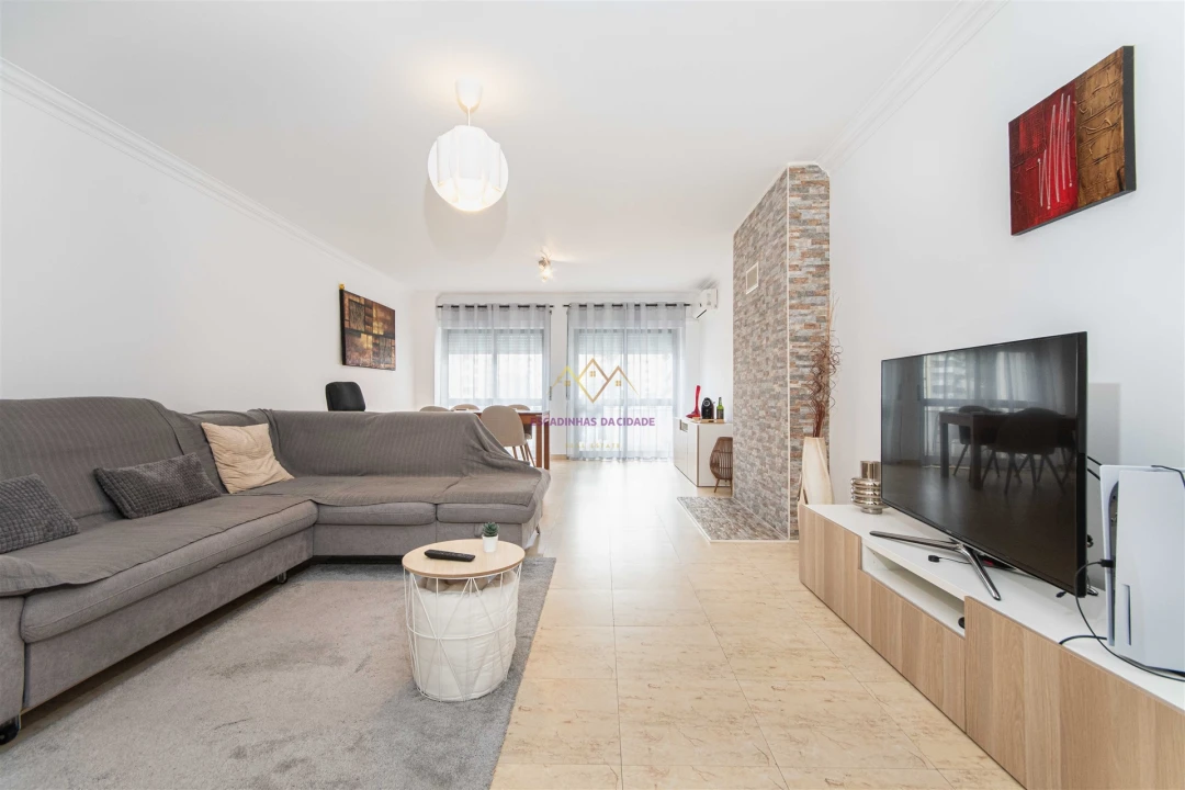 Apartamento T3 para Venda em Barreiro e Lavradio Foto 1