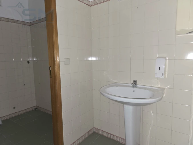 Loja para Venda em Cacém e São Marcos Foto 6