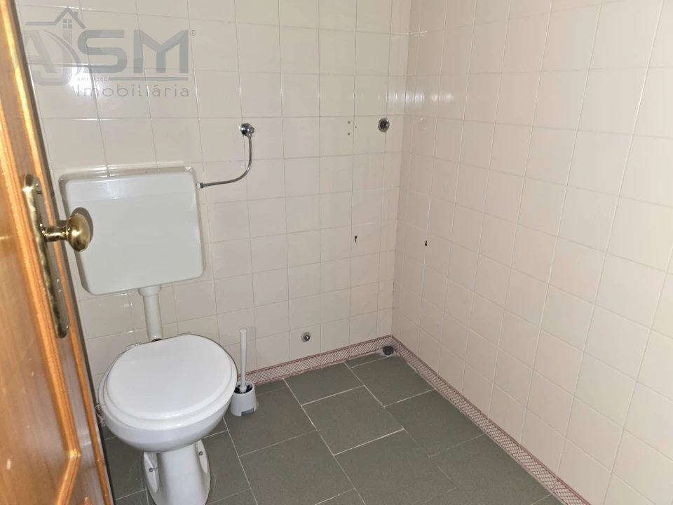 Loja para Venda em Cacém e São Marcos Foto 8