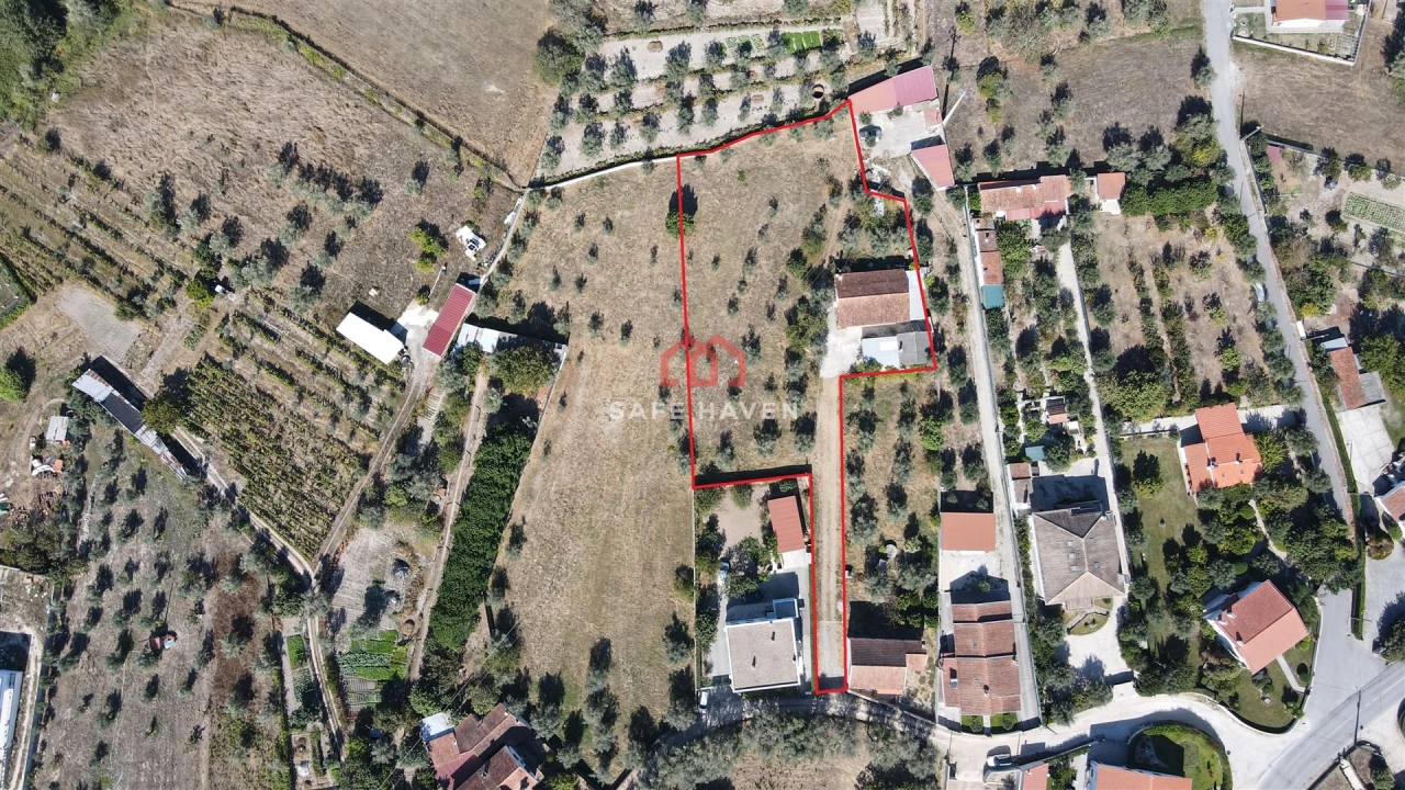 Moradia T3 para Venda em Canas de Senhorim Foto 2