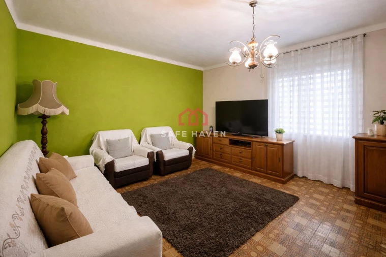 Moradia T3 para Venda em Canas de Senhorim Foto 6