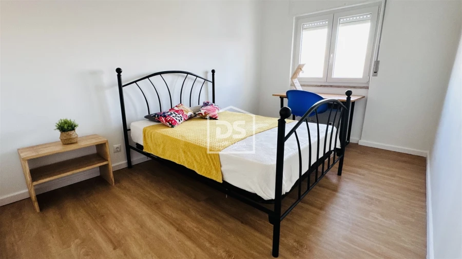 Apartamento T4 para Venda em Covilhã e Canhoso Foto 28