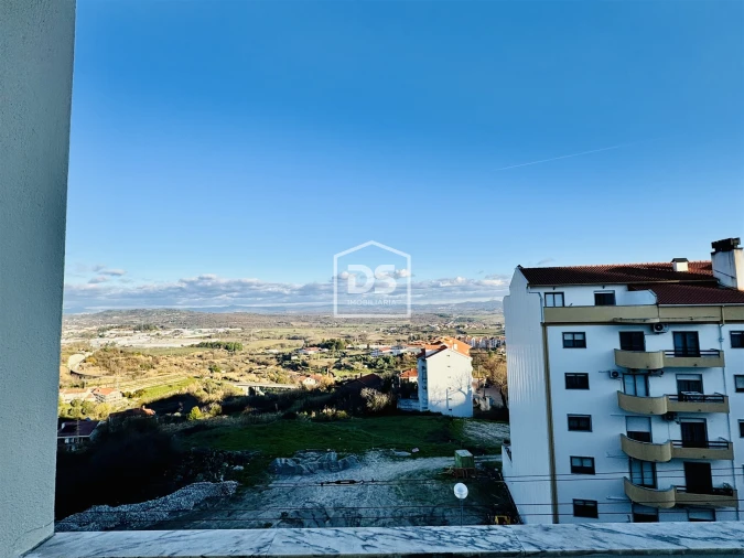 Apartamento T4 para Venda em Covilhã e Canhoso Foto 12