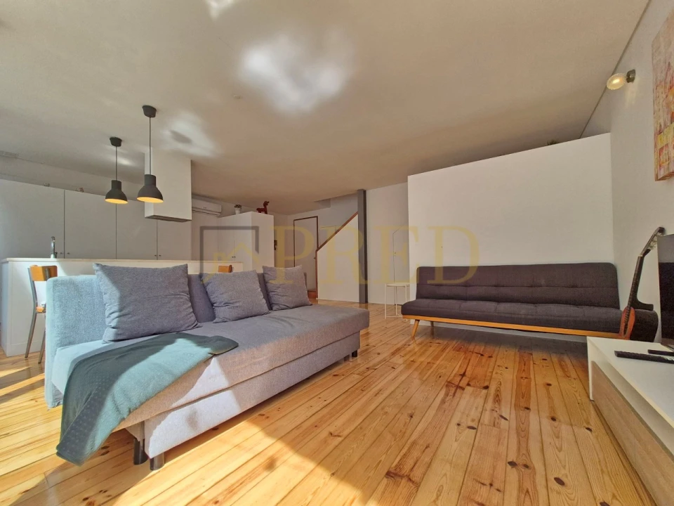 Apartamento T2 para Venda em Cedofeita, Santo Ildefonso, Sé, Miragaia, São Nicolau e Vitória Foto 3