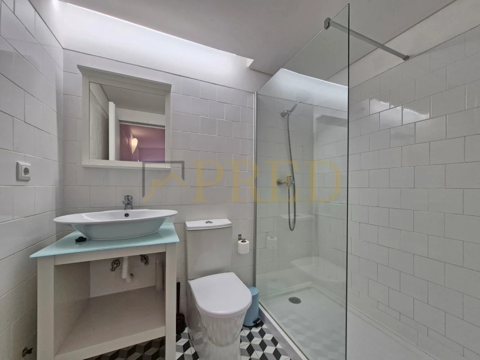 Apartamento T2 para Venda em Cedofeita, Santo Ildefonso, Sé, Miragaia, São Nicolau e Vitória Foto 26