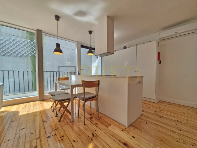 Apartamento T2 para Venda em Cedofeita, Santo Ildefonso, Sé, Miragaia, São Nicolau e Vitória Foto 5