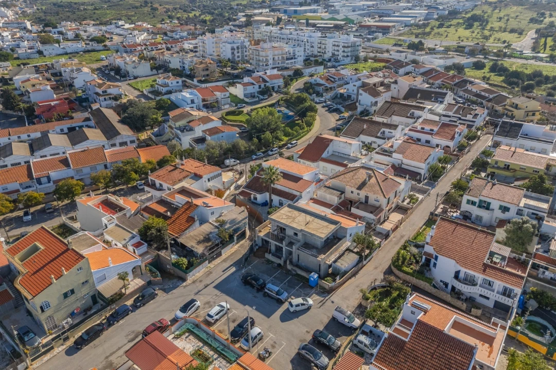 Moradia T3 para Venda em Estômbar e Parchal Foto 17