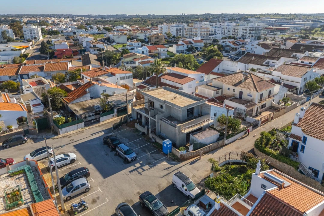 Moradia T3 para Venda em Estômbar e Parchal Foto 4