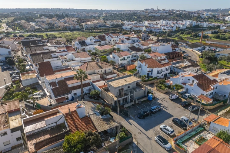 Moradia T3 para Venda em Estômbar e Parchal Foto 5