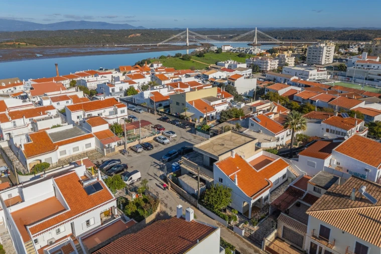 Moradia T3 para Venda em Estômbar e Parchal Foto 11