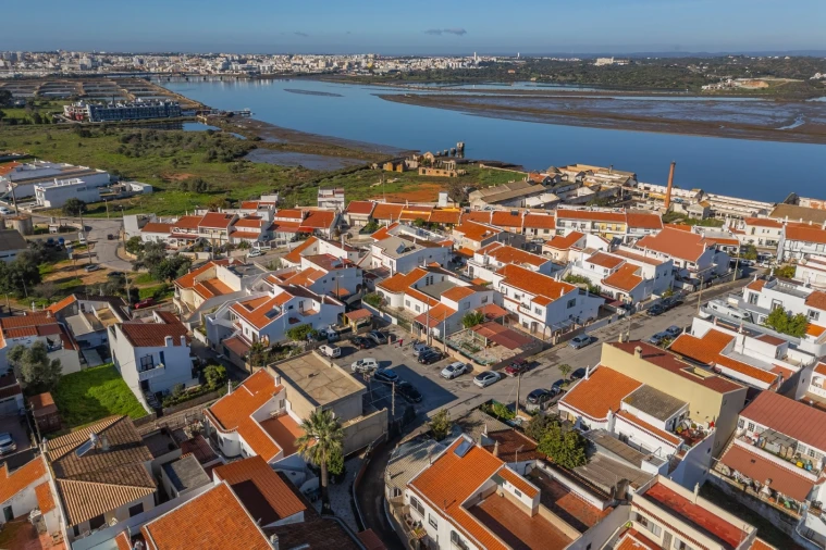 Moradia T3 para Venda em Estômbar e Parchal Foto 15