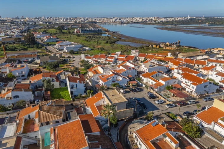 Moradia T3 para Venda em Estômbar e Parchal Foto 12