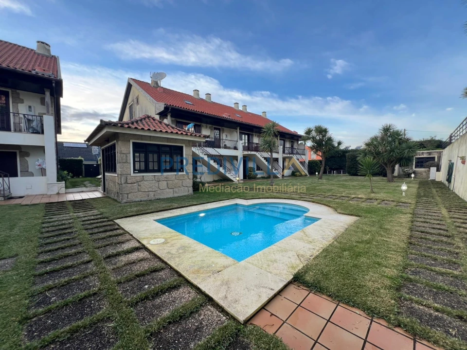 Moradia T3 para Venda em Mindelo Foto 28