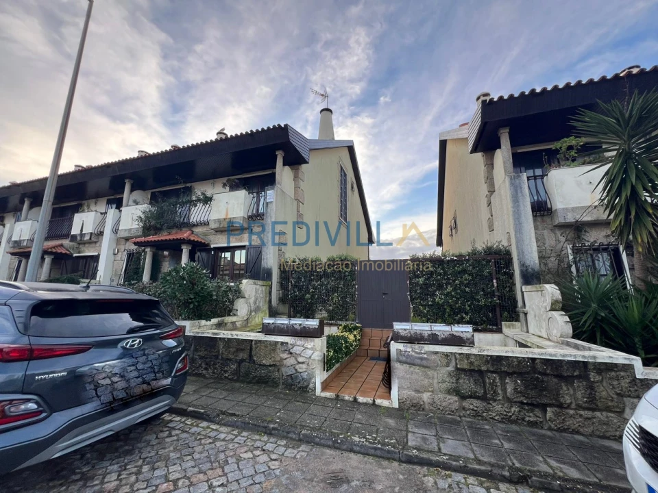 Moradia T3 para Venda em Mindelo Foto 32