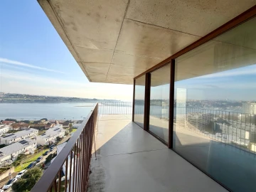 Apartamento T4 para Venda em Aldoar, Foz do Douro e Nevogilde