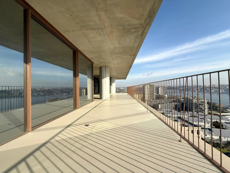 Apartamento T4 para Venda em Aldoar, Foz do Douro e Nevogilde Foto 1