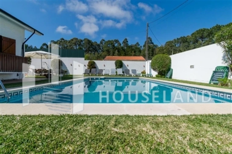 Moradia T4 para Venda em Anta e Guetim