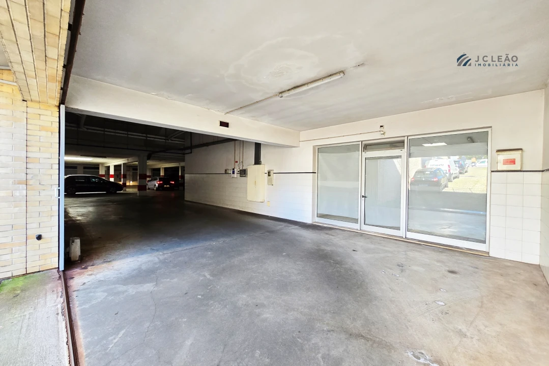 Apartamento T2 para Venda em Moreira Foto 31