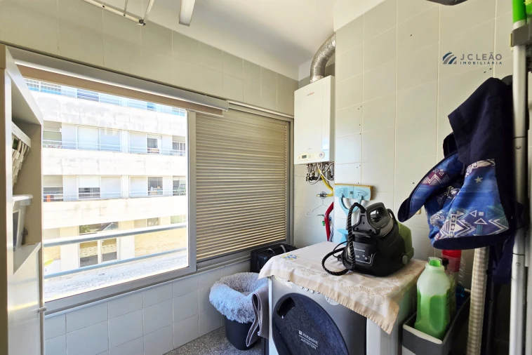 Apartamento T2 para Venda em Moreira Foto 12