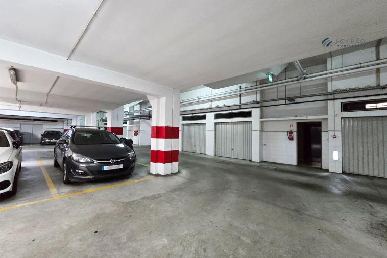 Apartamento T2 para Venda em Moreira Foto 27