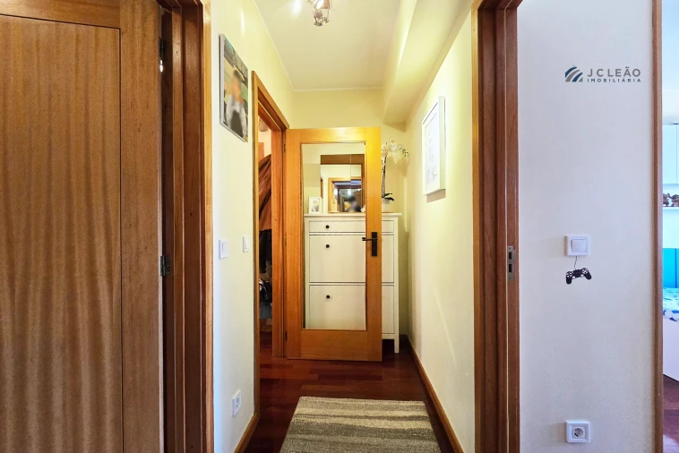 Apartamento T2 para Venda em Moreira Foto 14