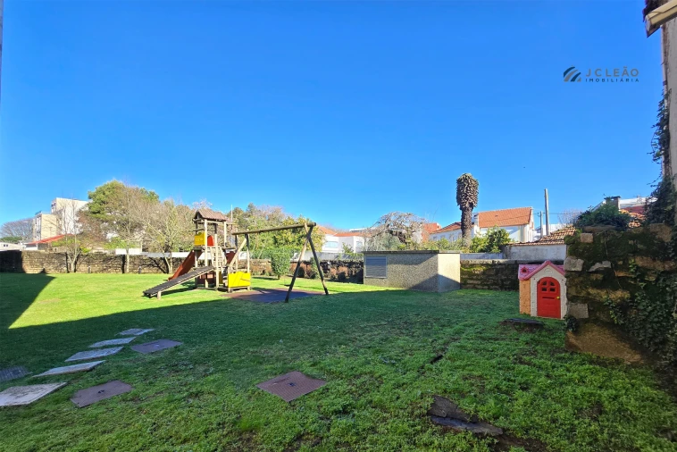 Apartamento T2 para Venda em Moreira Foto 41