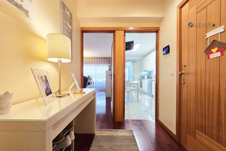 Apartamento T2 para Venda em Moreira Foto 4