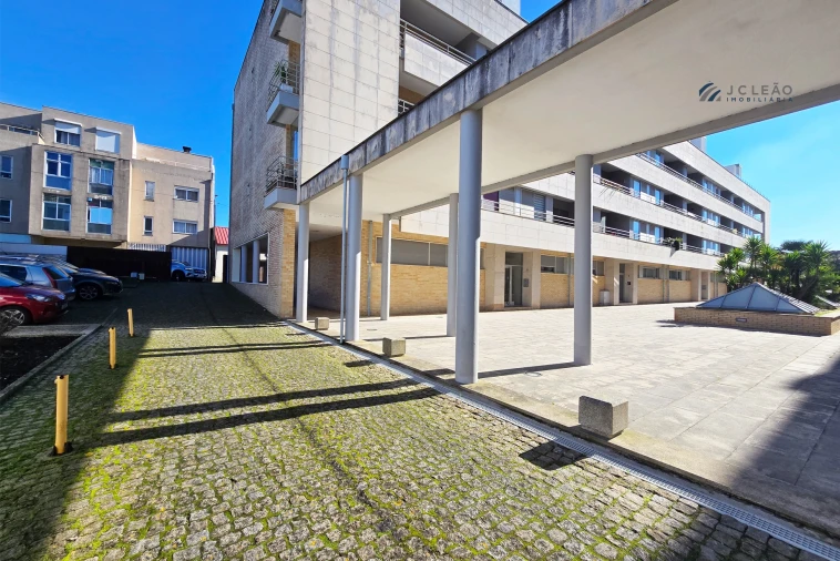 Apartamento T2 para Venda em Moreira Foto 36