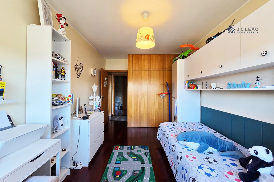 Apartamento T2 para Venda em Moreira Foto 19