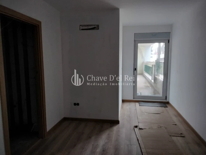 Apartamento T3 para Venda em Cavernães Foto 11