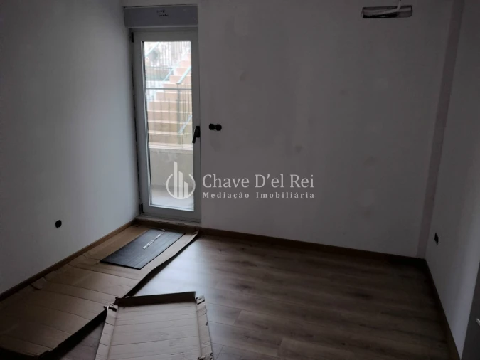 Apartamento T3 para Venda em Cavernães Foto 15