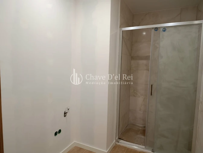 Apartamento T3 para Venda em Cavernães Foto 9