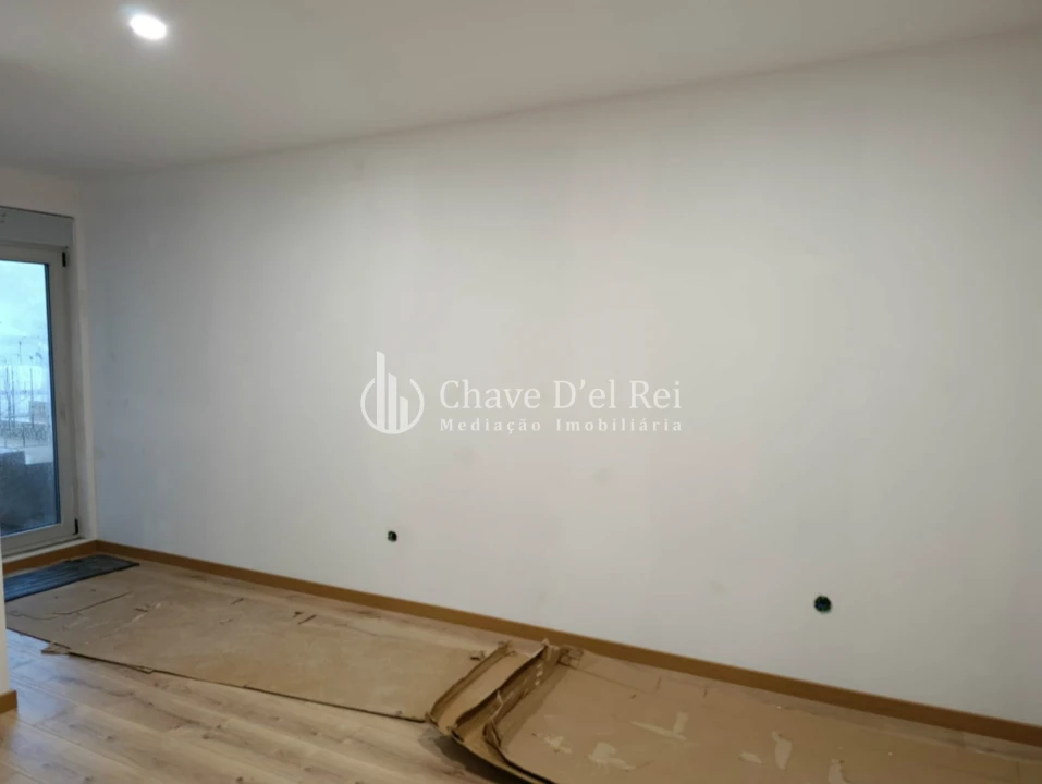 Apartamento T3 para Venda em Cavernães Foto 18