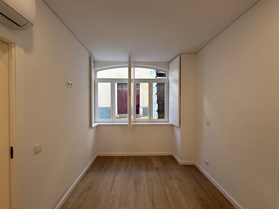 Apartamento T1 para Venda em Buarcos Foto 8