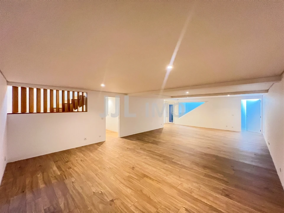 Moradia T3 para Venda em São Domingos de Rana Foto 40