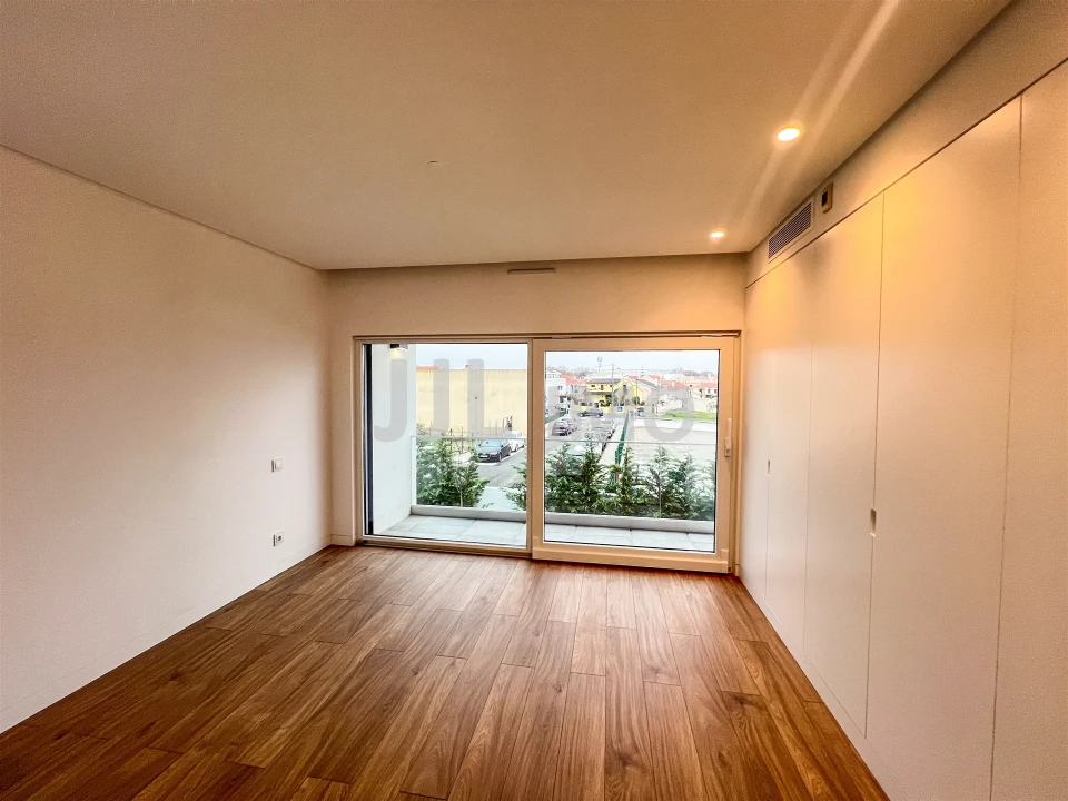 Moradia T3 para Venda em São Domingos de Rana Foto 21