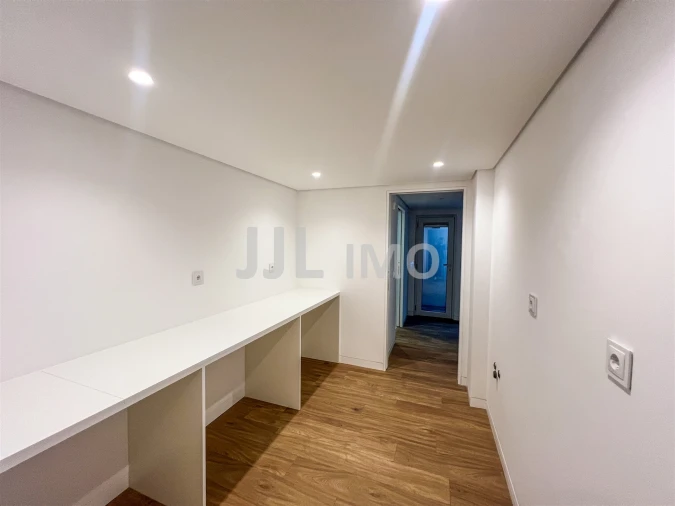 Moradia T3 para Venda em São Domingos de Rana Foto 35