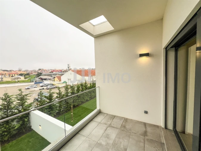 Moradia T3 para Venda em São Domingos de Rana Foto 19