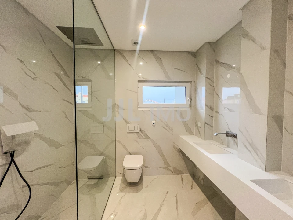 Moradia T3 para Venda em São Domingos de Rana Foto 25