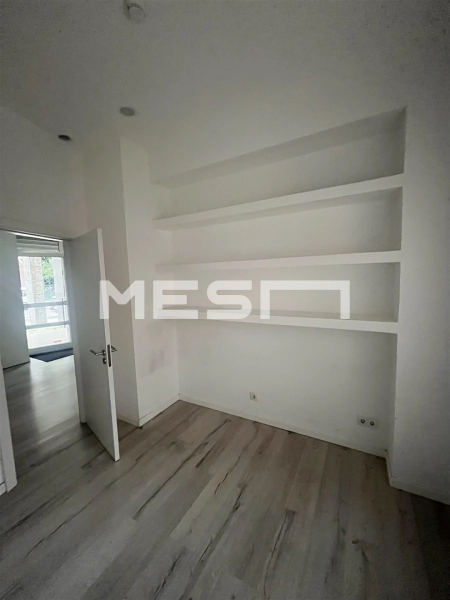 Loja para Arrendamento em São Domingos de Benfica Foto 14