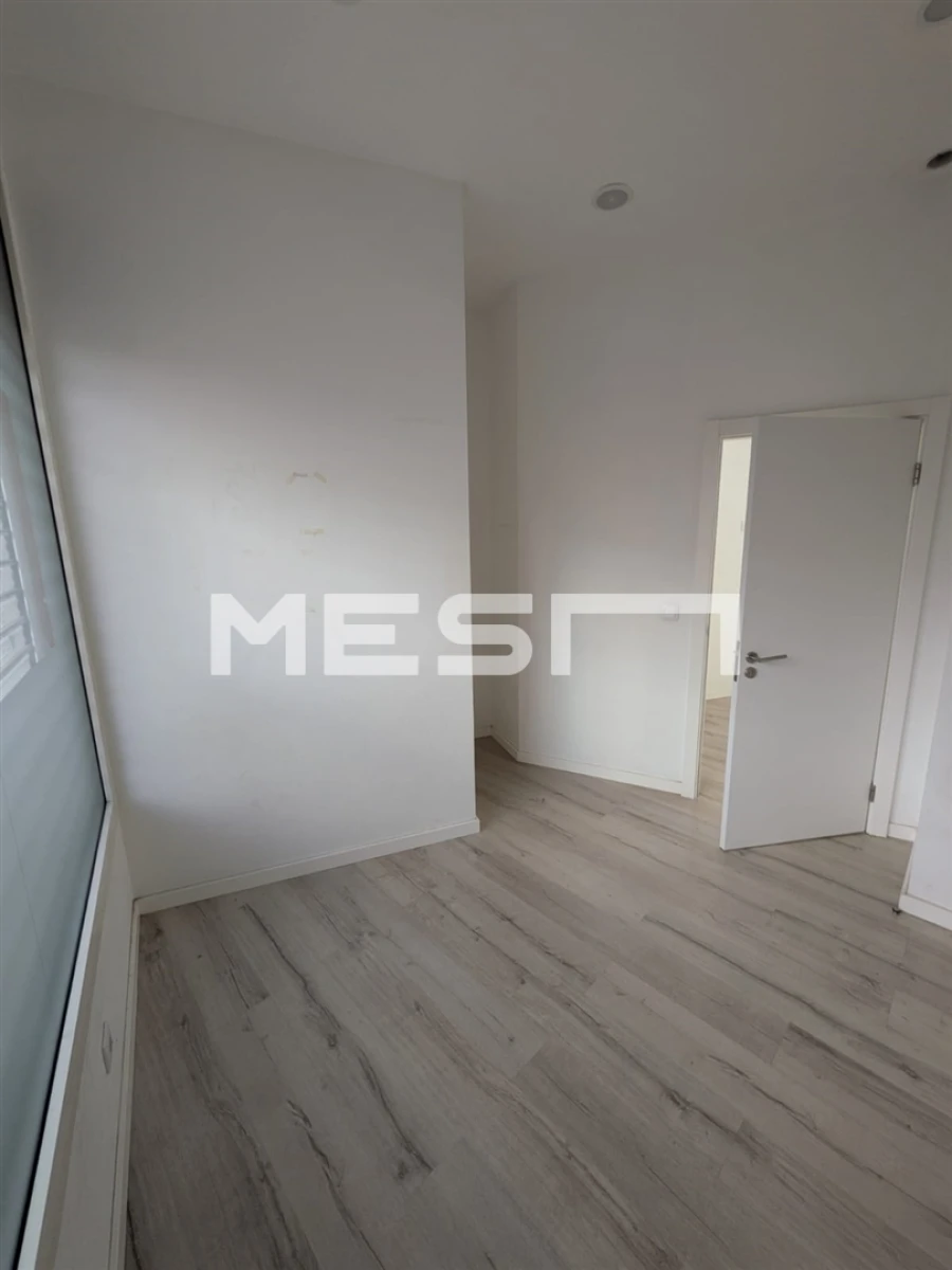 Loja para Arrendamento em São Domingos de Benfica Foto 18