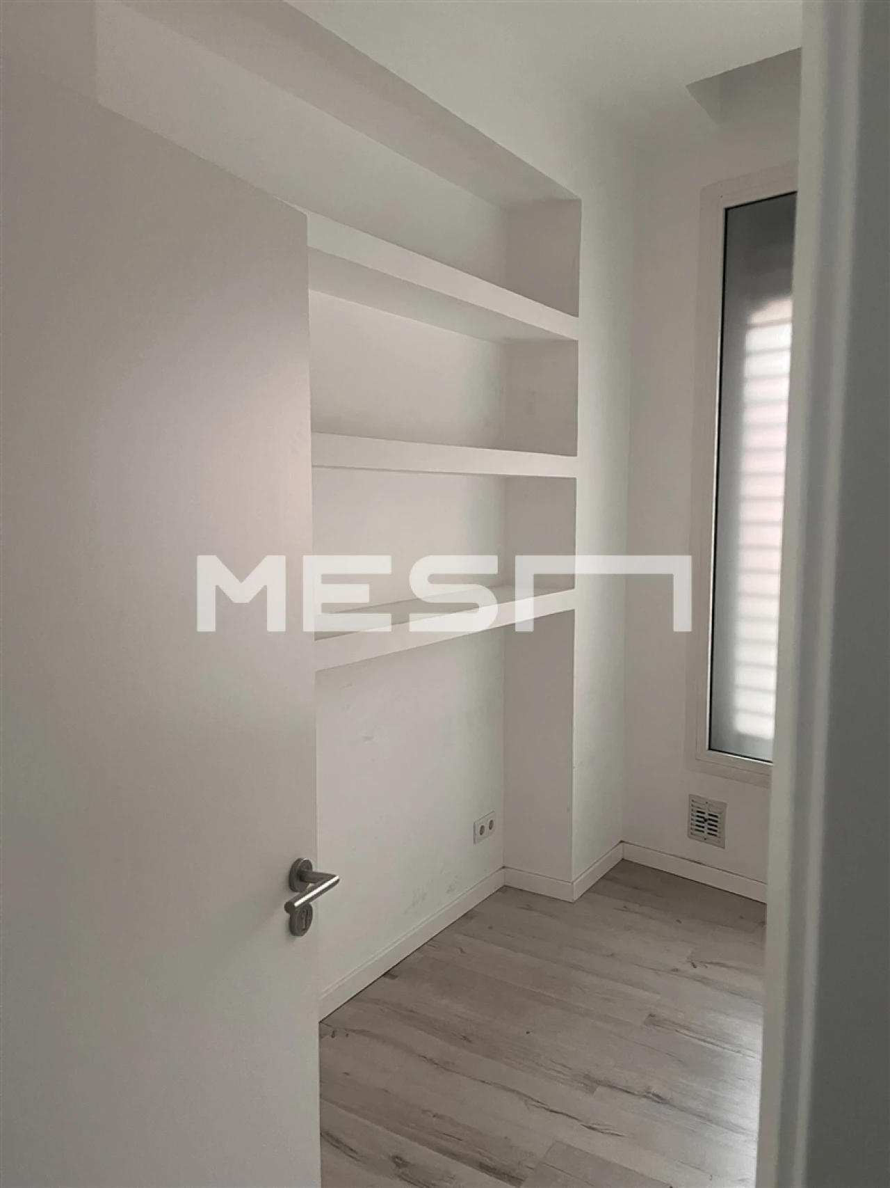 Loja para Arrendamento em São Domingos de Benfica Foto 12