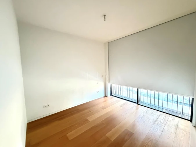 Apartamento T2 para Arrendamento em Santa Marinha e São Pedro da Afurada Foto 15