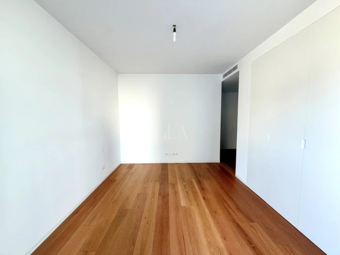 Apartamento T2 para Arrendamento em Santa Marinha e São Pedro da Afurada Foto 19