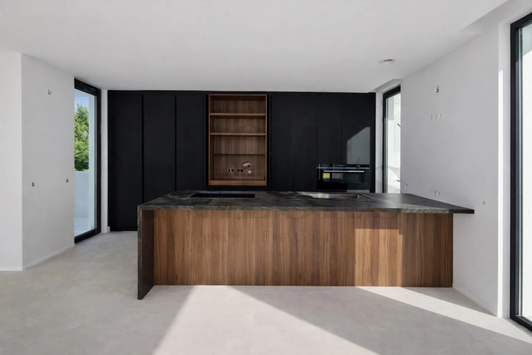 Moradia T4 para Venda em Sesimbra (Castelo) Foto 2