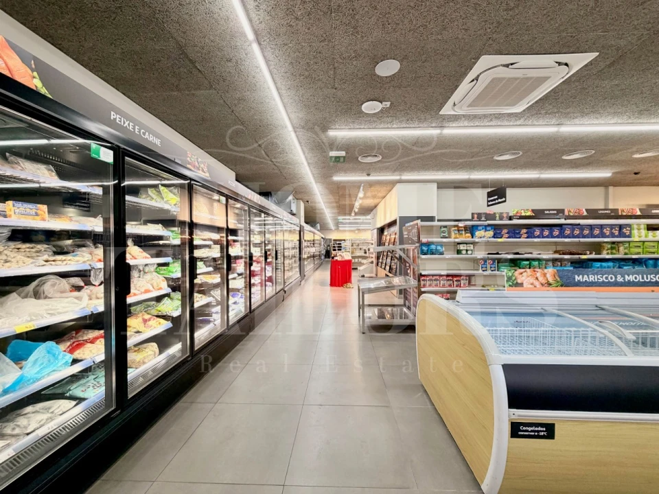 Loja para Venda em Rio de Moinhos Foto 23