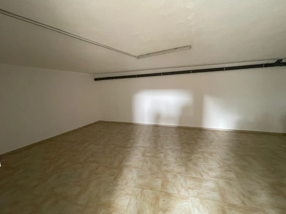 Armazém para Venda em Salir de Matos Foto 8