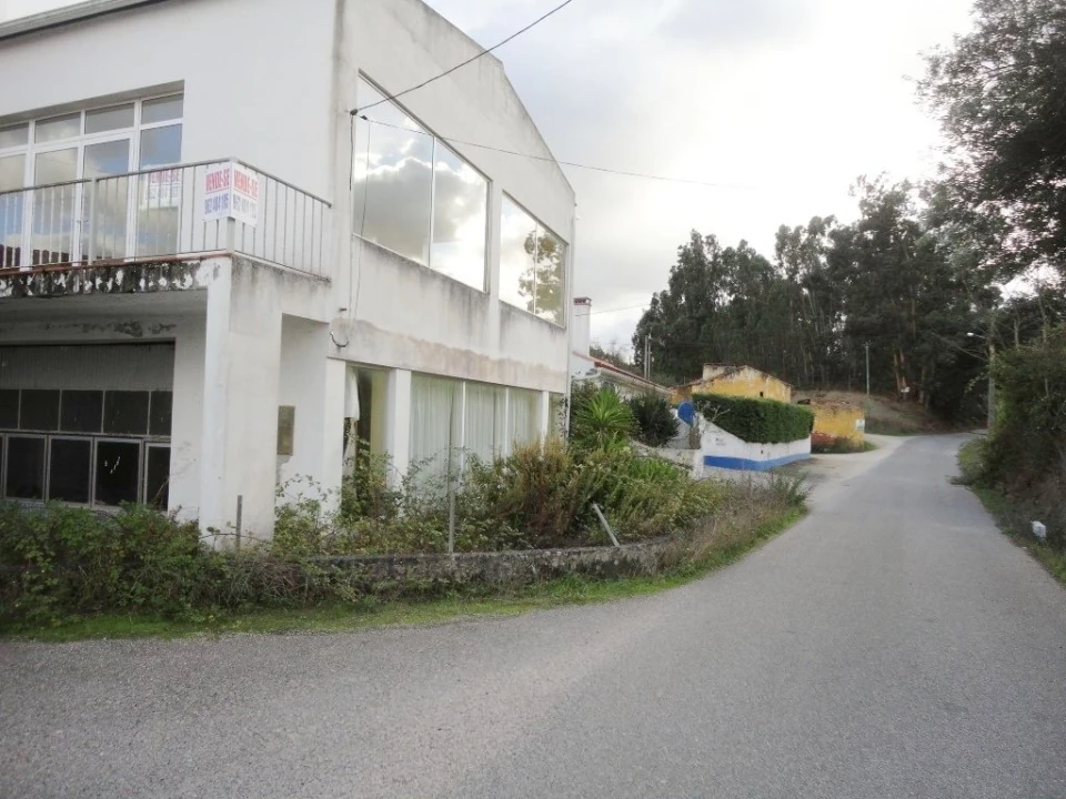 Armazém para Venda em Salir de Matos Foto 3